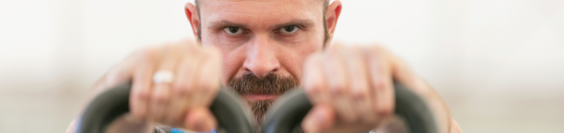 VP_VP_ALL_1920x455_1805_Man_Excersising_Weights.jpg